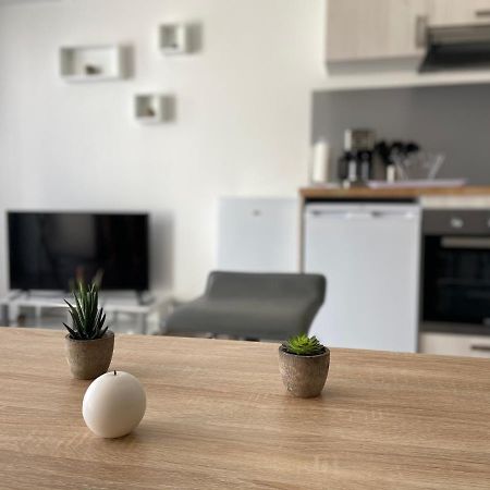 Grand Studio Confortable Et Spacieux Avec Terrasse Villeneuve-lès-Maguelonne Esterno foto